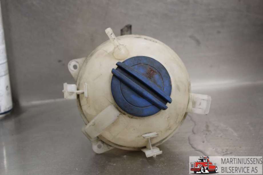 Ekspansjonstank til VW Golf V, Combi 2003-2008  (VOLKSWAGEN||1K0 121 407 A)