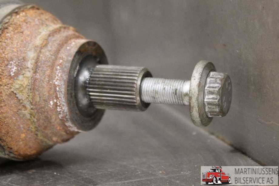 Drivaksel høyre foran til VW Golf V, Combi 2003-2008  (VOLKSWAGEN|)