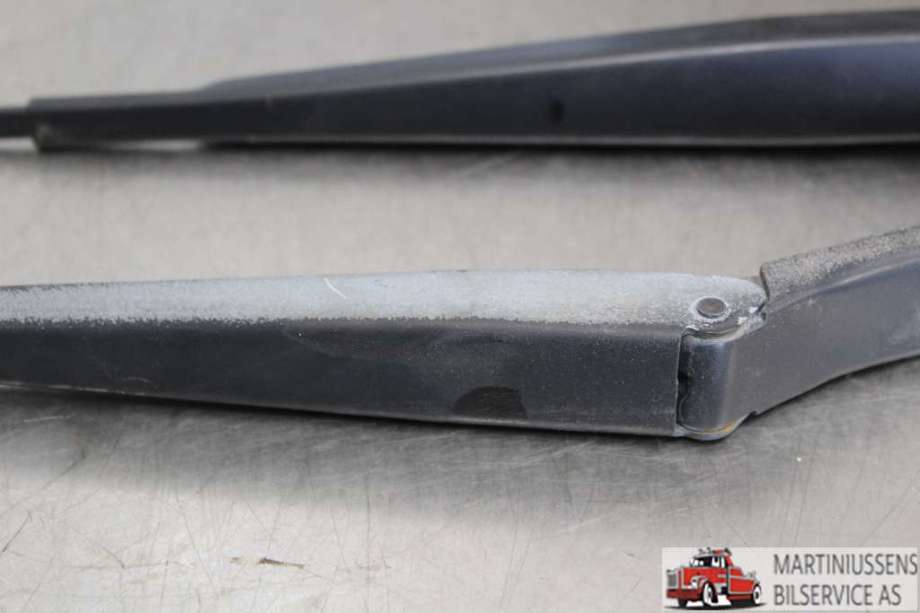 Viskerarmer frontrute til VW Golf V, Combi 2003-2008  (VOLKSWAGEN|)