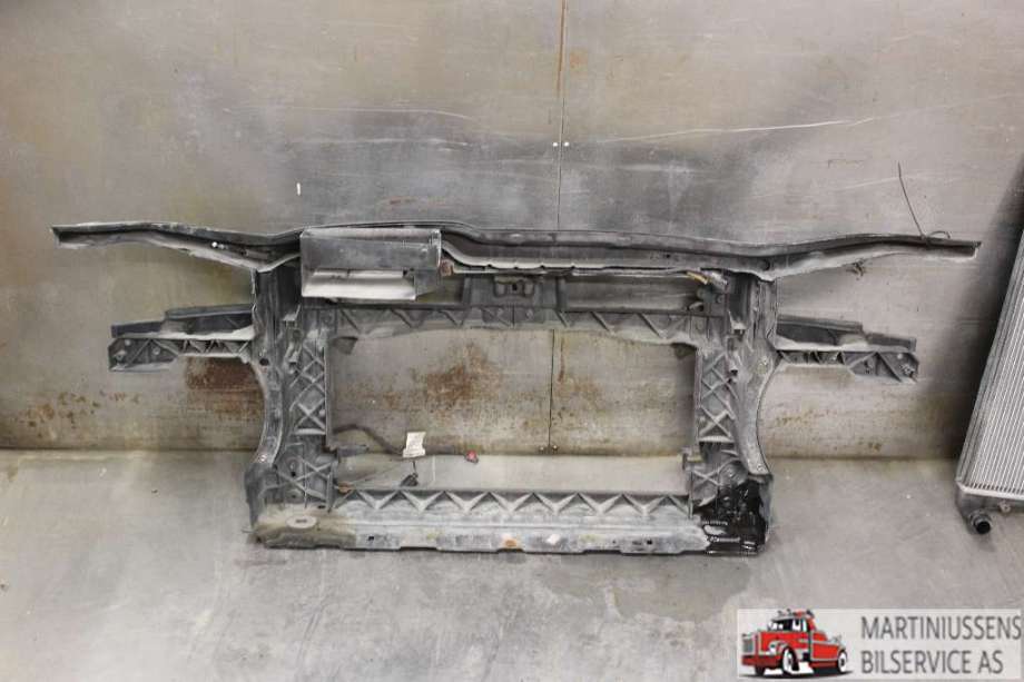 Frontplate til VW Golf V, Combi 2003-2008  (VOLKSWAGEN|)