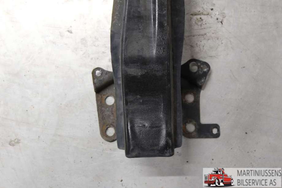 Støtfangerforsterkning foran til VW Golf V, Combi 2003-2008  (VOLKSWAGEN|)