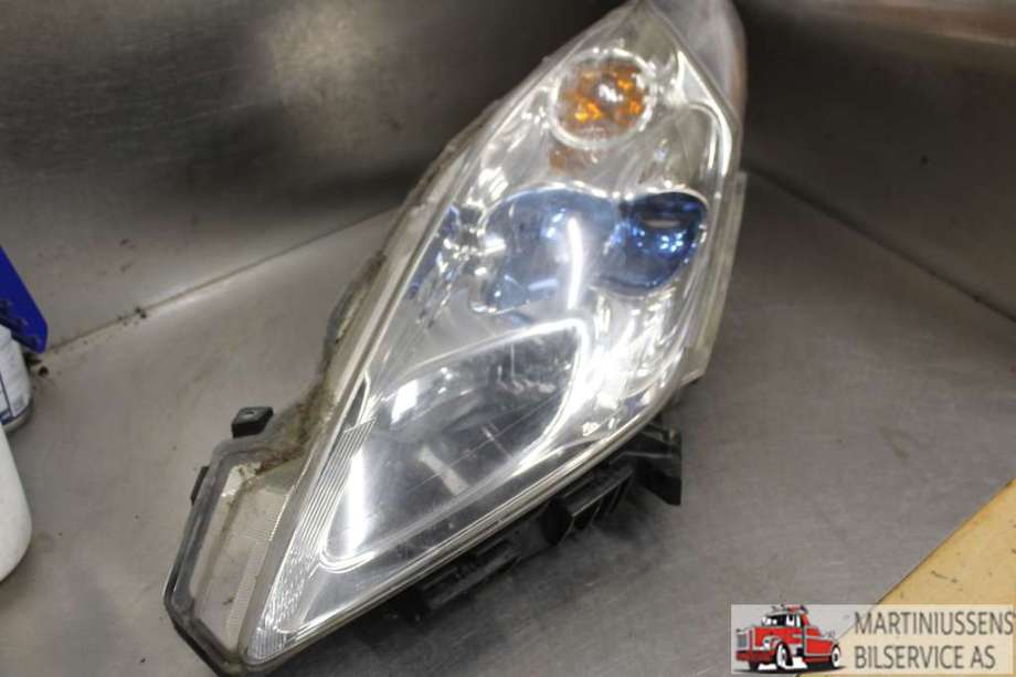 Frontlykt venstre halogen til Nissan Leaf 2011-2017 (Type I) (NISSAN||26060-3NF5A)