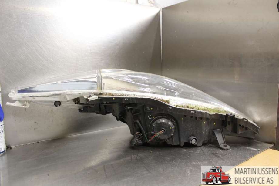 Frontlykt venstre halogen til Nissan Leaf 2011-2017 (Type I) (NISSAN||26060-3NF5A)