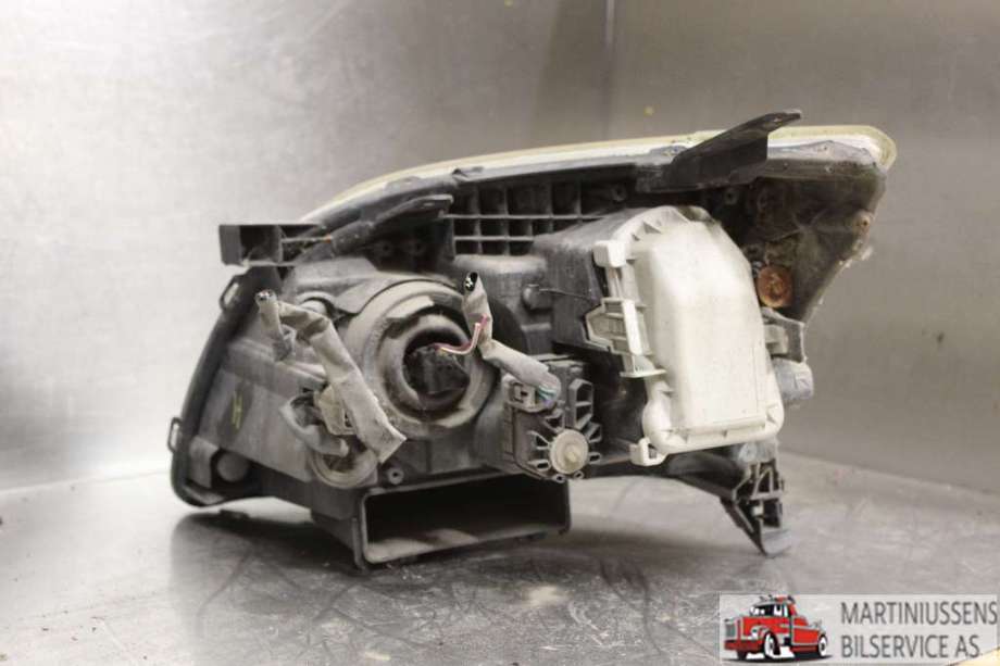 Frontlykt høyre halogen til Toyota Avensis 2003-2008 (Type II) (TOYOTA|)