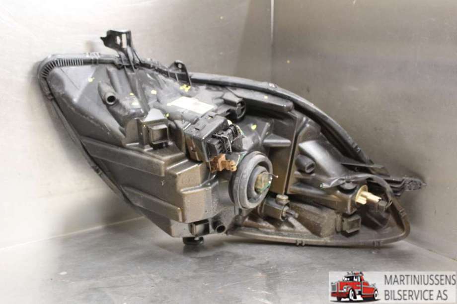 Frontlykt høyre halogen til Toyota Yaris 2009-2011 (Type II, Fase 2) (TOYOTA||89902767)