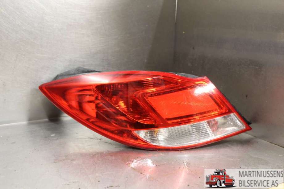 Baklykt venstre til Opel Insignia A, 2009-2014  (OPEL|)
