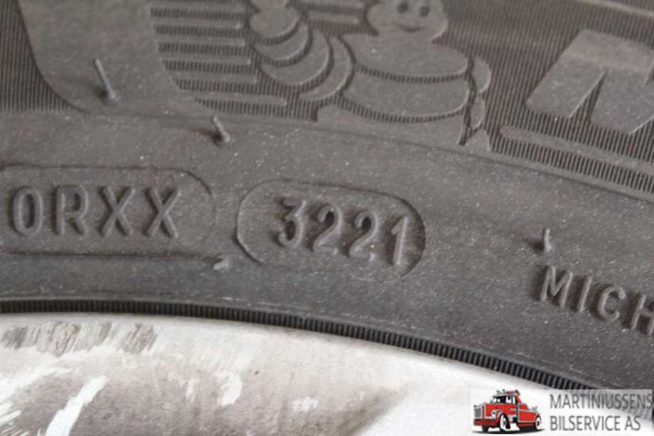 Dekk til Annet Dekk sommer 0-->>  (CROSSCLIMATE 2|205/55R16 5MM|MICHELIN)