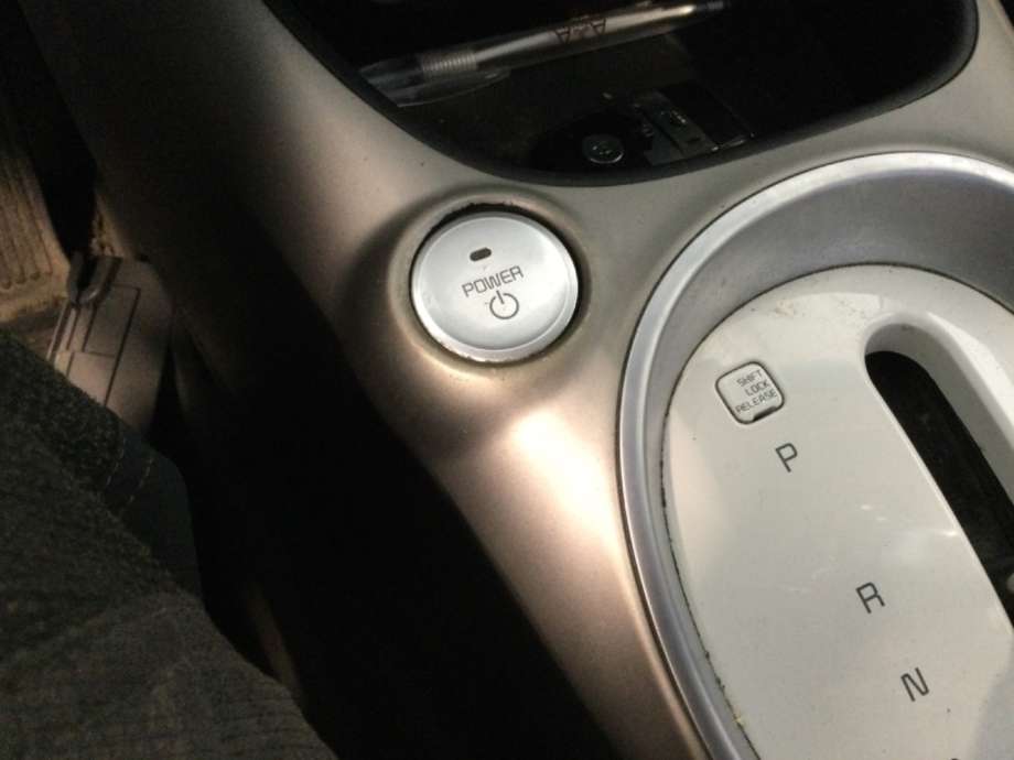 Bryter start/stopp til Kia Soul, 2014-2019 (Type II)  (KIA|)