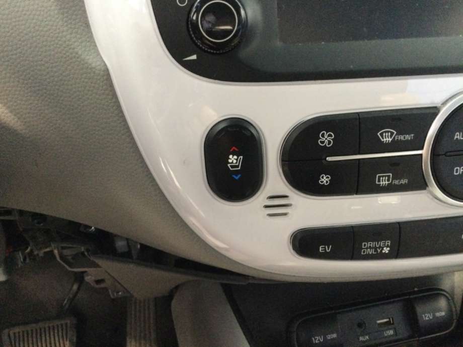 Bryter setevarme til Kia Soul, 2014-2019 (Type II)  (KIA|)