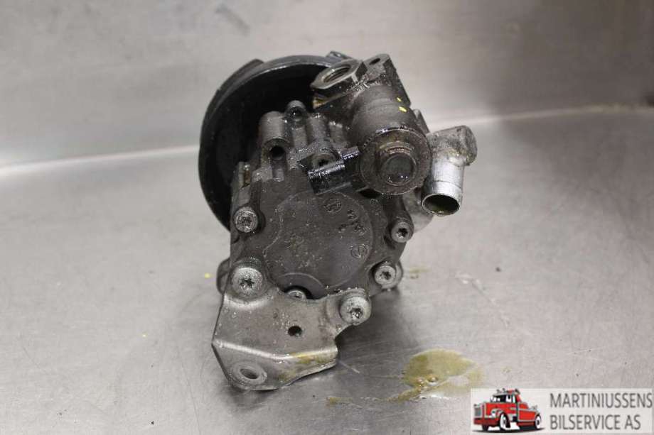 Servo pumpe mekanisk til Mercedes Sprinter 2013-2018 (Fase 2) (906) (906) (MERCEDES|A 006 466 52 01|)