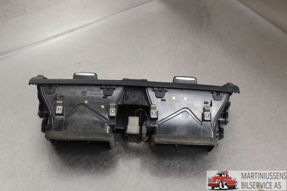 Dashbord friskluftdyse til BMW X5 2007-2013 (E70) (E70) (BMW||7161801-04)