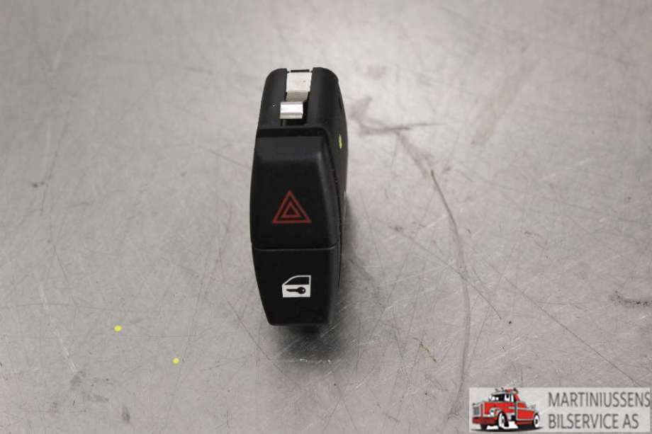 Bryter nødblink til BMW X5, 2007-2013 (E70) (E70) (BMW|)