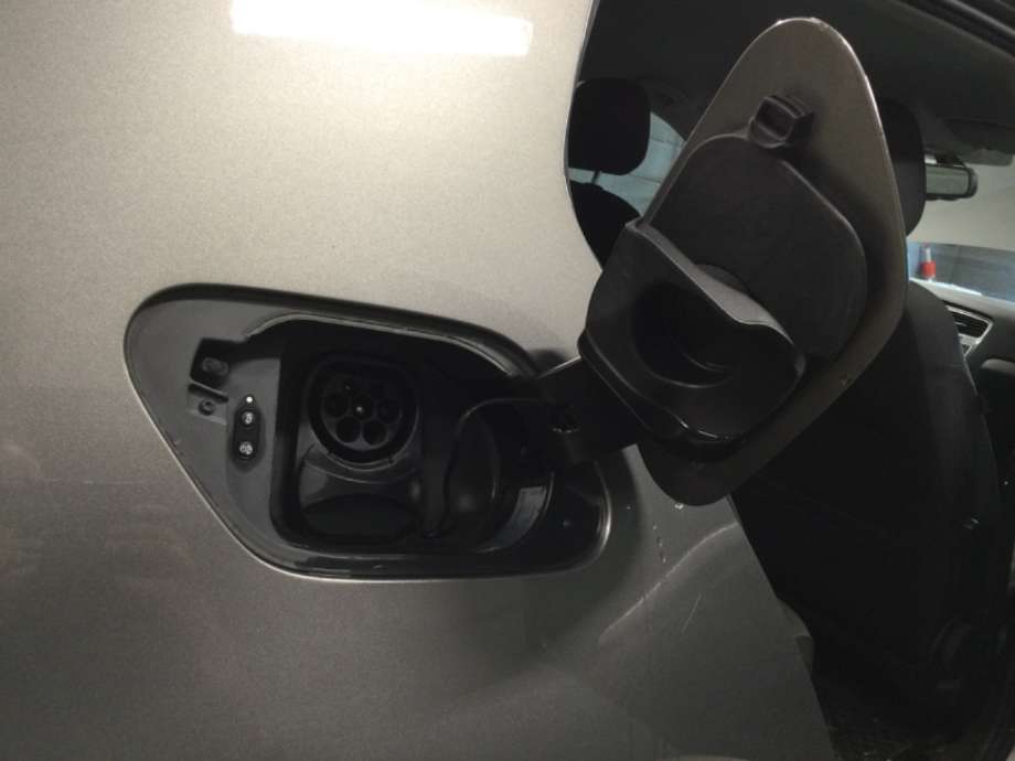 Batterilader inntak/luke til VW e-Golf 2014-2017 (Fase 1)  (VOLKSWAGEN|)