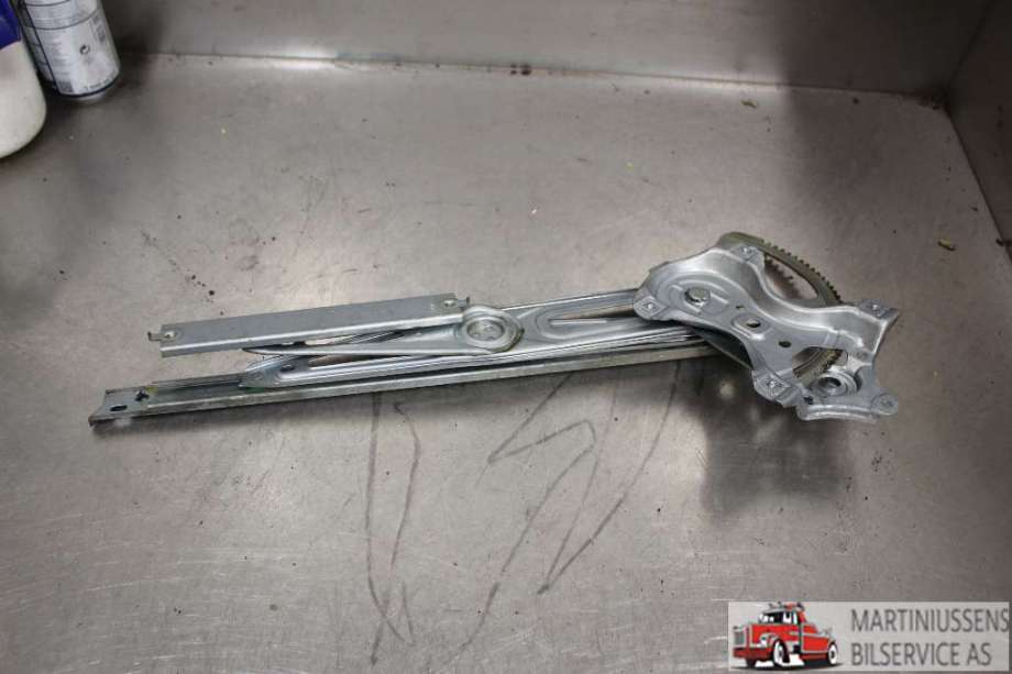 Ruteheis til Toyota Yaris 2012-2014 (Type III, Fase 1)  (TOYOTA|)