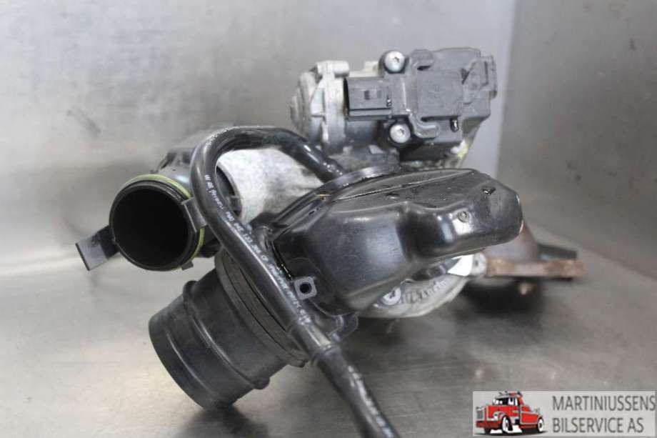 Turbo til VW e-Golf 2014-2017 (Fase 1)  (VOLKSWAGEN||04E145721G)