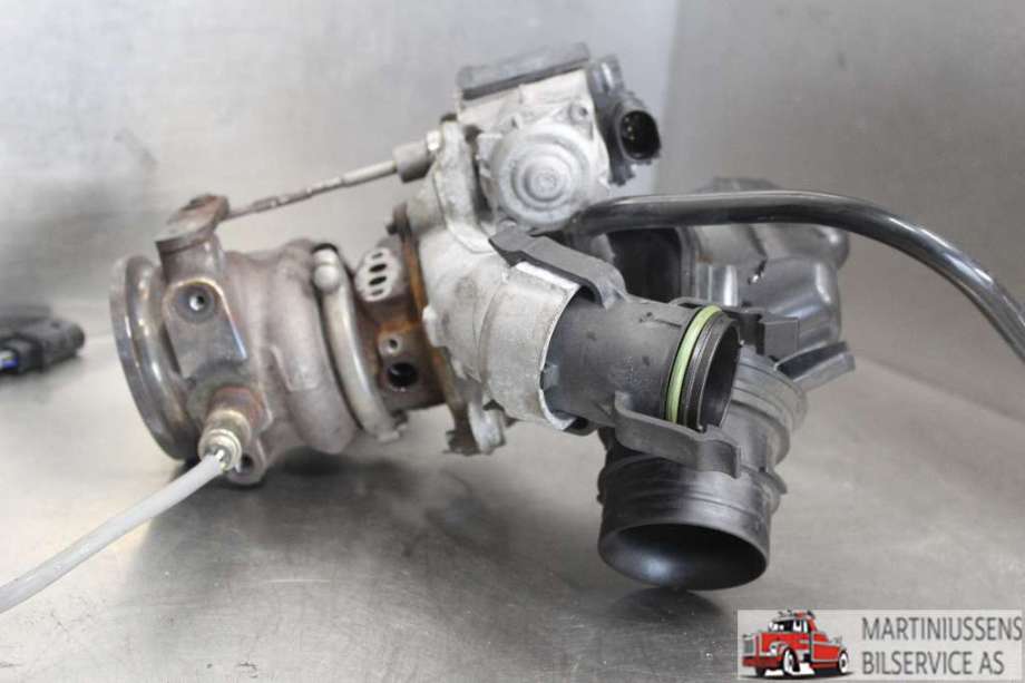 Turbo til VW e-Golf 2014-2017 (Fase 1)  (VOLKSWAGEN||04E145721G)