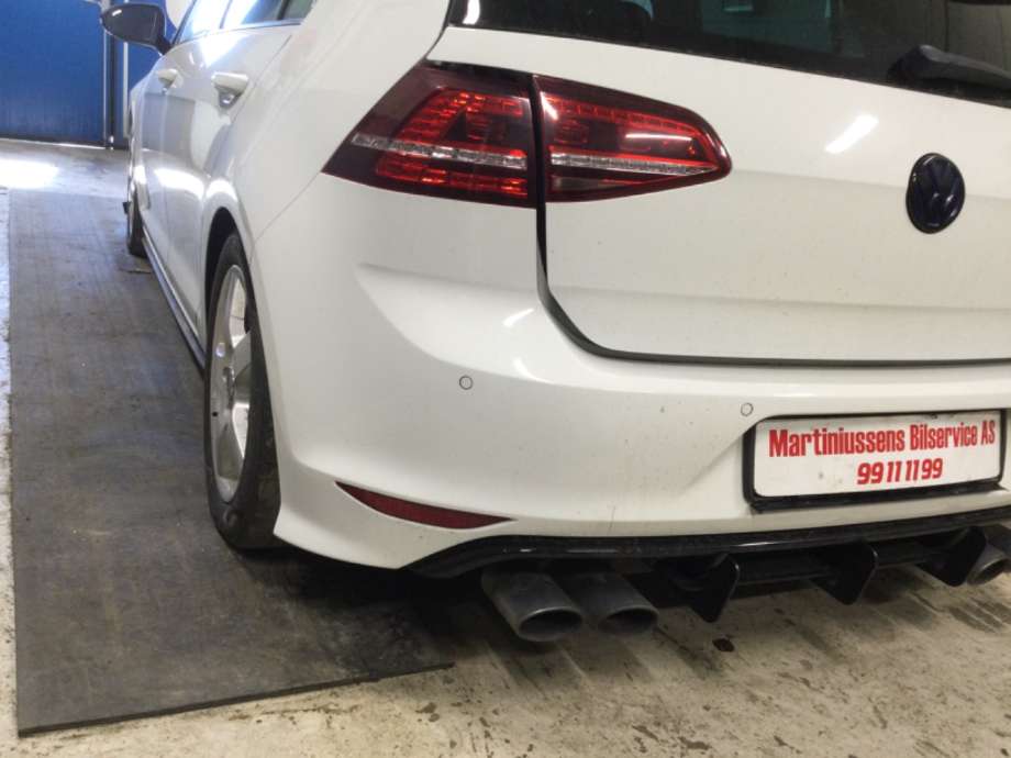 Støtfanger bak til VW e-Golf 2014-2017 (Fase 1)  (VOLKSWAGEN|)