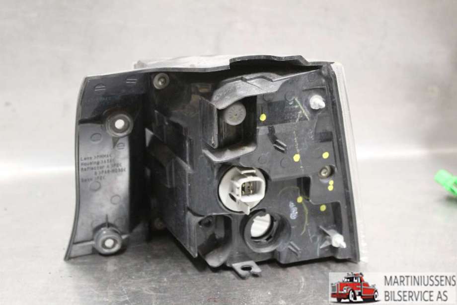 Baklykt venstre til Mitsubishi Outlander 2010-2012 (Type II, Fase 2)  (MITSUBISHI||220-87813)