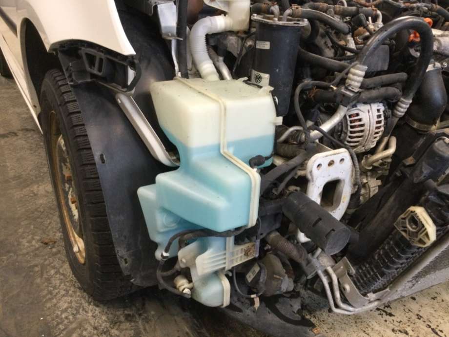 Spylertank til VW Caddy, 2010-2015 (Type III, Fase 2)  (VOLKSWAGEN|)