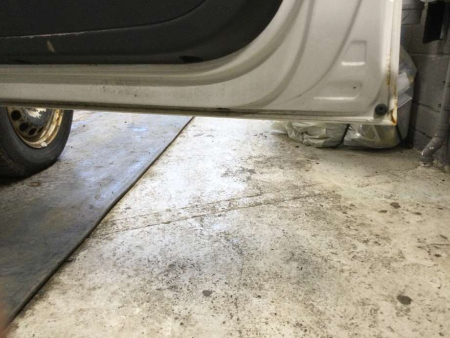 Dør høyre foran til VW Caddy 2010-2015 (Type III, Fase 2)  (VOLKSWAGEN|)