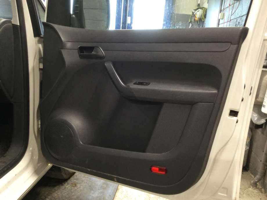 Dørtrekk høyre til VW Caddy, 2010-2015 (Type III, Fase 2)  (VOLKSWAGEN|)
