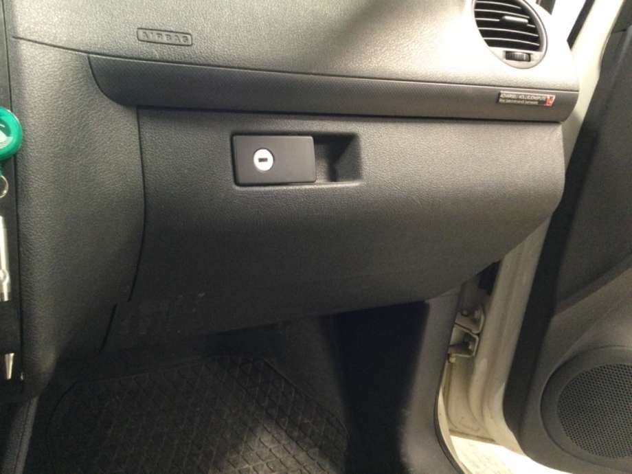 Hanskerom til VW Caddy, 2010-2015 (Type III, Fase 2)  (VOLKSWAGEN|)