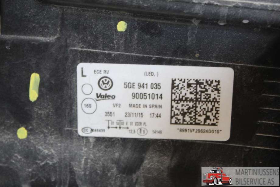 Frontlykt venstre halogen til VW e-Golf 2014-2017 (Fase 1)  (VOLKSWAGEN||5GE 941 035)