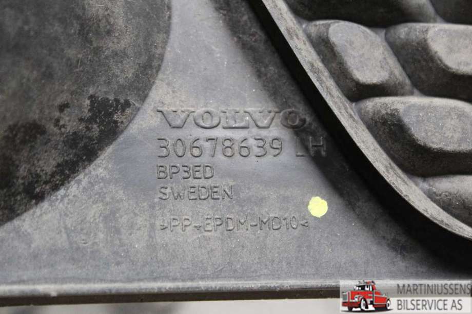 Diverse deler til Volvo V70 2007-2013 (Type III, Fase 1)  (VOLVO||30678639 LH)