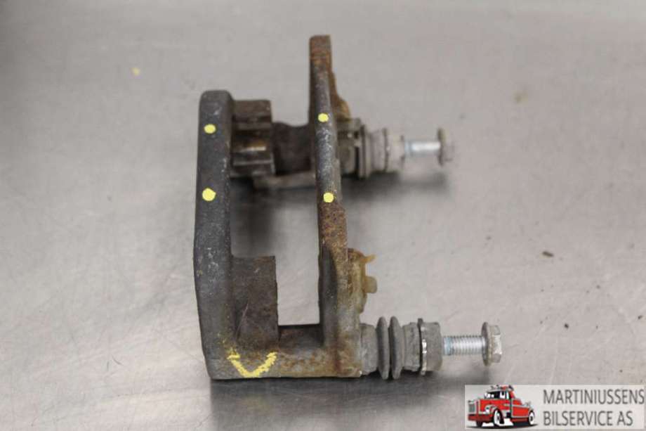 Bremsecaliper brakett til Fiat 500, 2008-2020  (FIAT|)