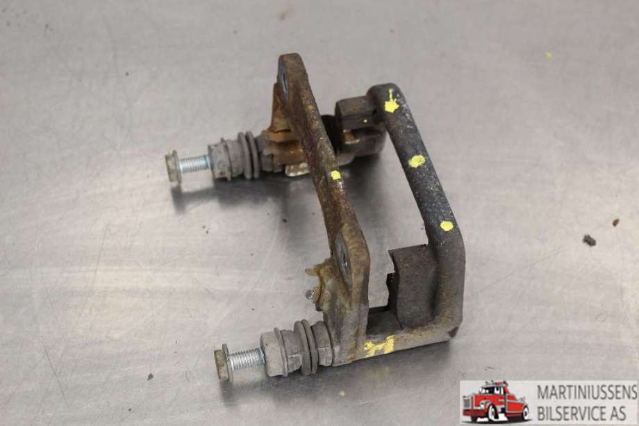 Bremsecaliper brakett til Fiat 500, 2008-2020  (FIAT|)