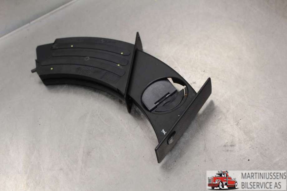 Dashbord koppholder til BMW 5-Serie 2003-2010 (E60/E61) (E60/E61) (BMW||31430-0000)