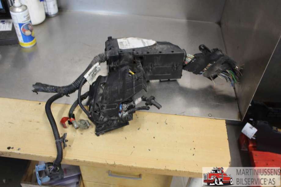 Sikringsboks til Ford Focus, 2011-2014 (Type III, Fase 1)  (FORD|)