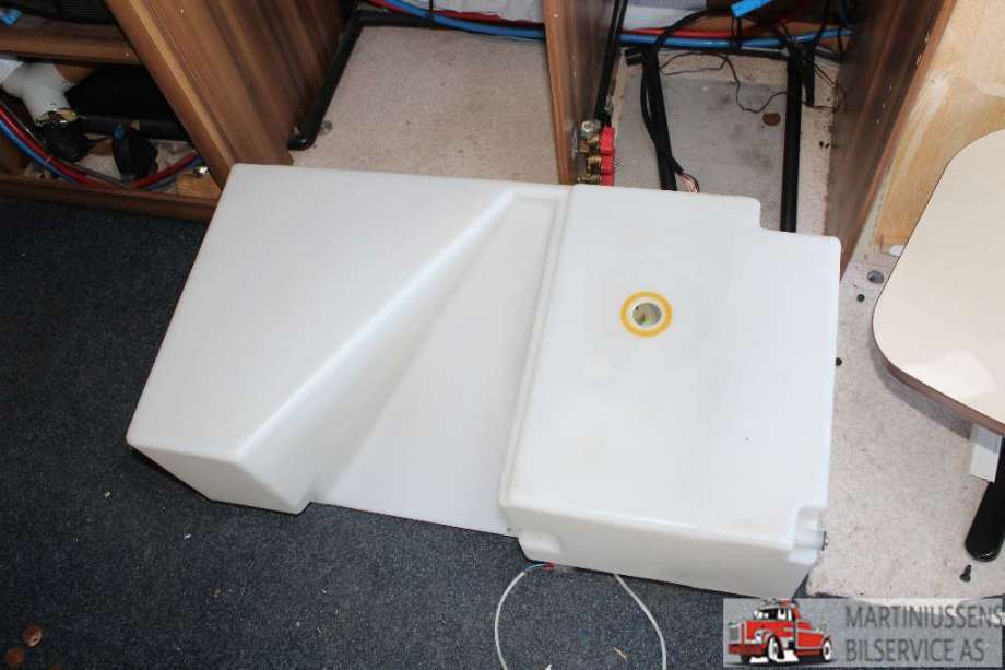 Camping, varmtvannstank til Fiat Ducato, 2007-2013  (FIAT|)