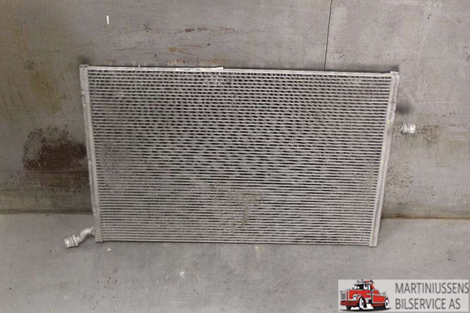 Radiator (automat gir) til Mercedes E-Klasse, 2016-2023 (W213) (W213) (MERCEDES|)