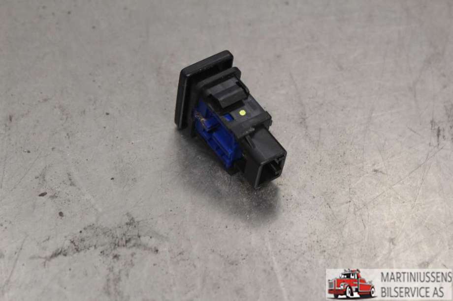 Bryter diverse til Toyota Yaris 2014-2020 (Type III, Fase 2)  (TOYOTA||15C754)