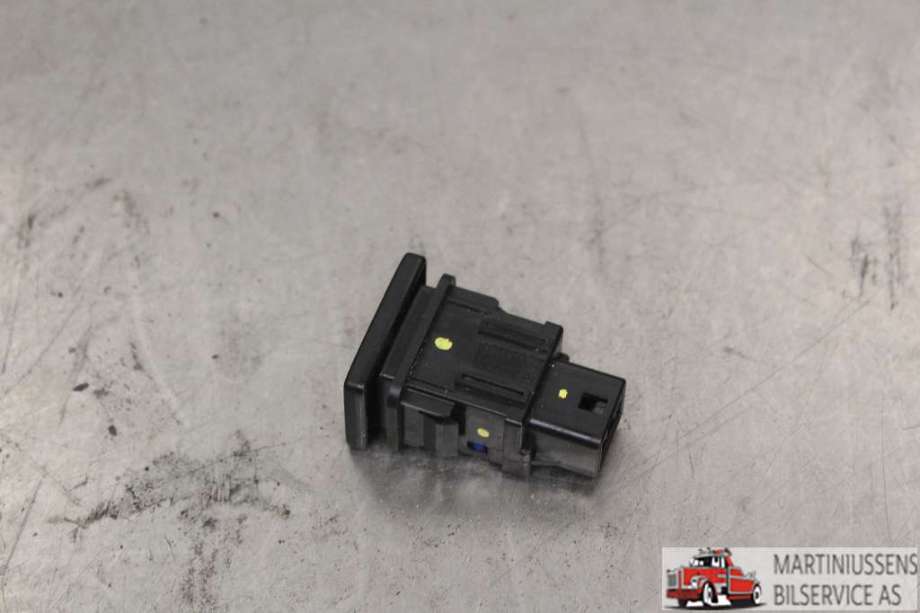 Bryter diverse til Toyota Yaris 2014-2020 (Type III, Fase 2)  (TOYOTA||15C754)