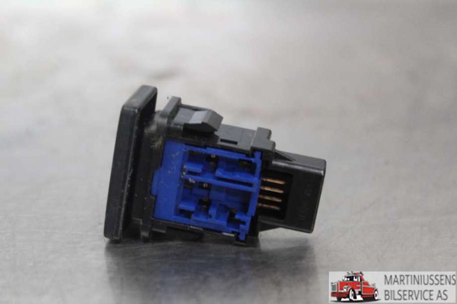 Bryter diverse til Toyota Yaris 2014-2020 (Type III, Fase 2)  (TOYOTA||15C866)