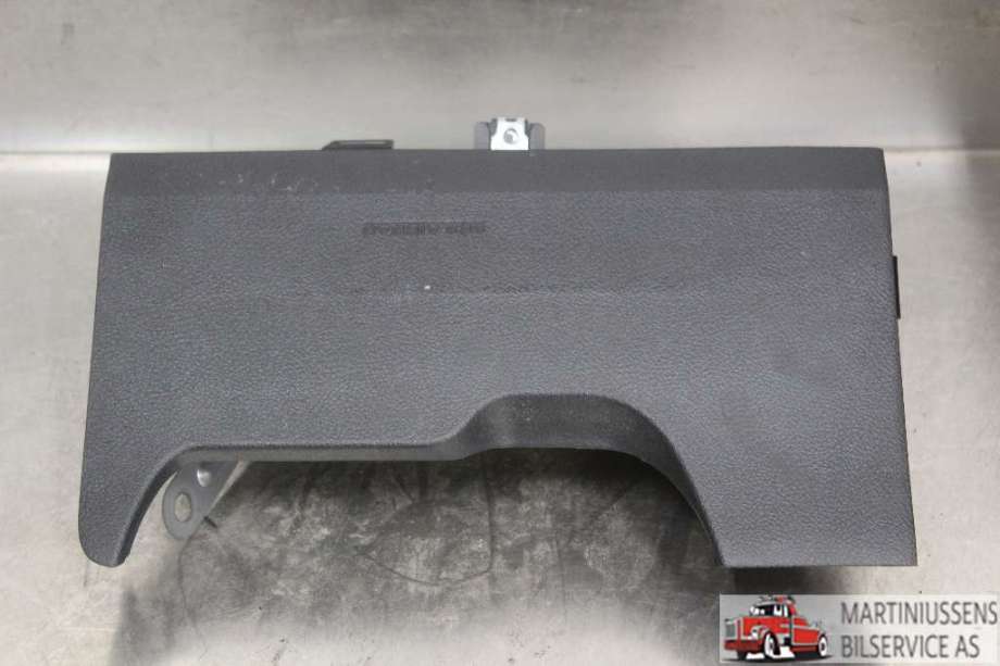 Airbag kne til Toyota Yaris, 2014-2020 (Type III, Fase 2)  (TOYOTA|)