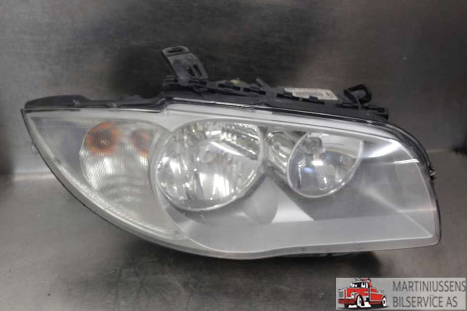 Frontlykt høyre halogen til BMW 1-Serie, 2004-2011 (E81/E82/E87/E88) (E81/E82/E87/E88) (BMW|)