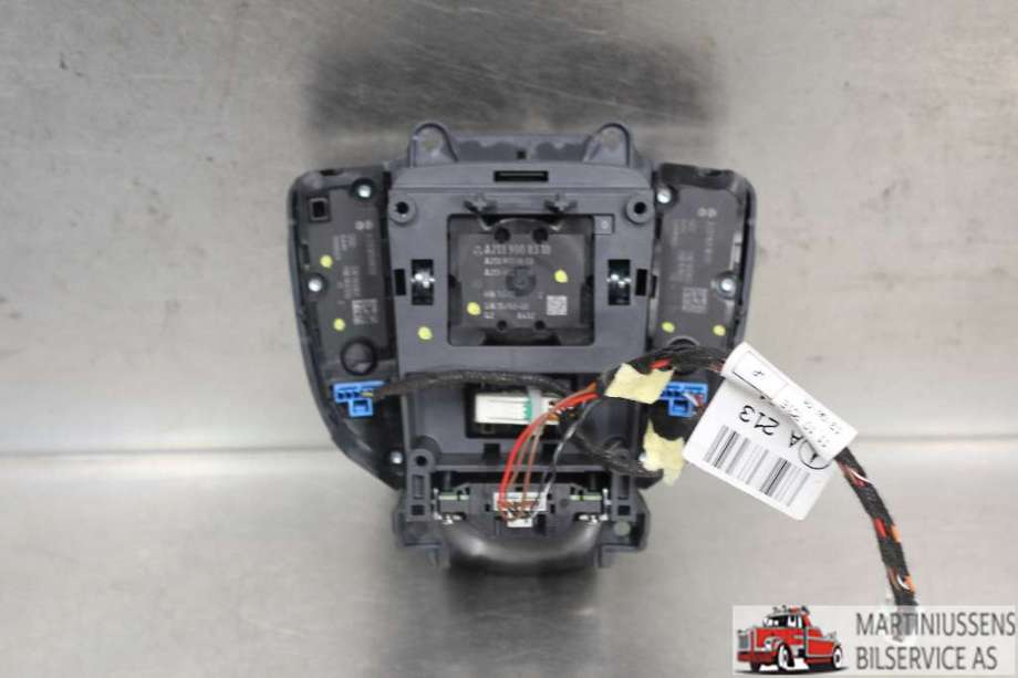 Bilstereo diverse til Mercedes E-Klasse 2016-2023 (W213) (W213) (MERCEDES||A213 900 83 10)