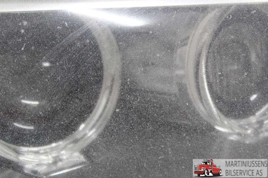 Frontlykt høyre halogen til BMW 7-Serie 2009-2015 (F01/F02/F03/F04) (F01/F02/F03/F04) (BMW||63 11 7 348 506)