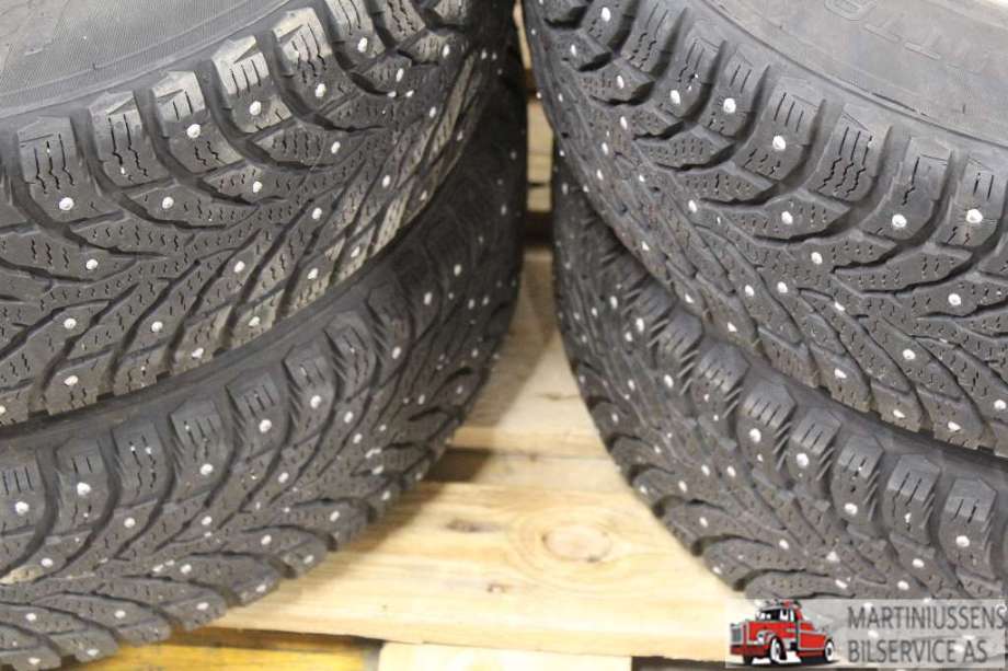 Dekk til Annet Dekk vinter pigg 0-->>  (HAKKAPELIITTA 9|195/65R15 7MM|NOKIAN)