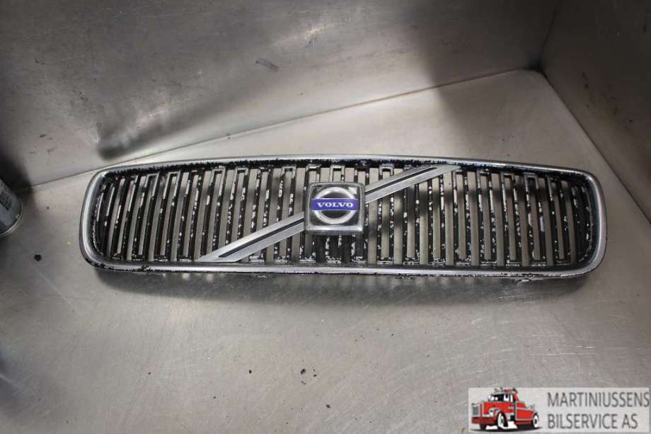 Grill til Volvo V70, 2005-2007 (Type II, Fase 2)  (VOLVO|)