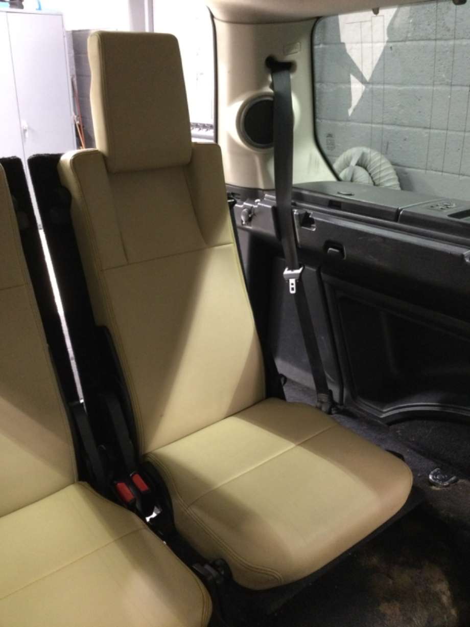 Sete bak til Land Rover Discovery, 2005-2009 (Type III)  (LAND-ROVER|)