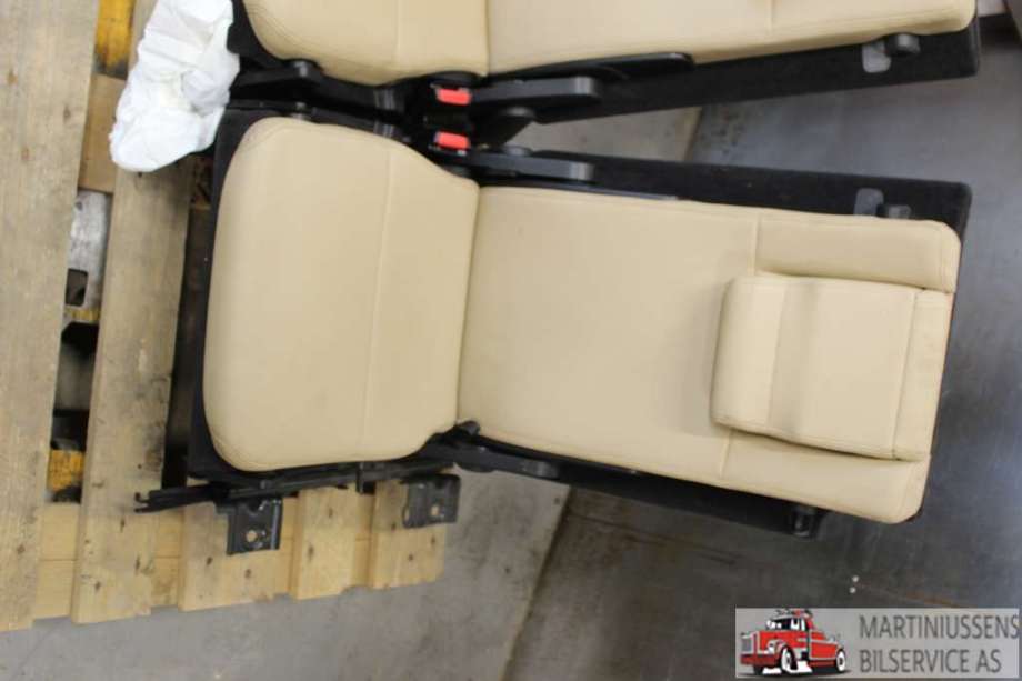 Sete bak til Land Rover Discovery 2005-2009 (Type III)  (LAND-ROVER|)