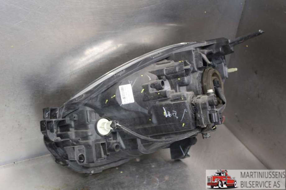 Frontlykt høyre halogen til Nissan Micra 2011-2017 (K13) (K13) (NISSAN||26010 1HB0A)