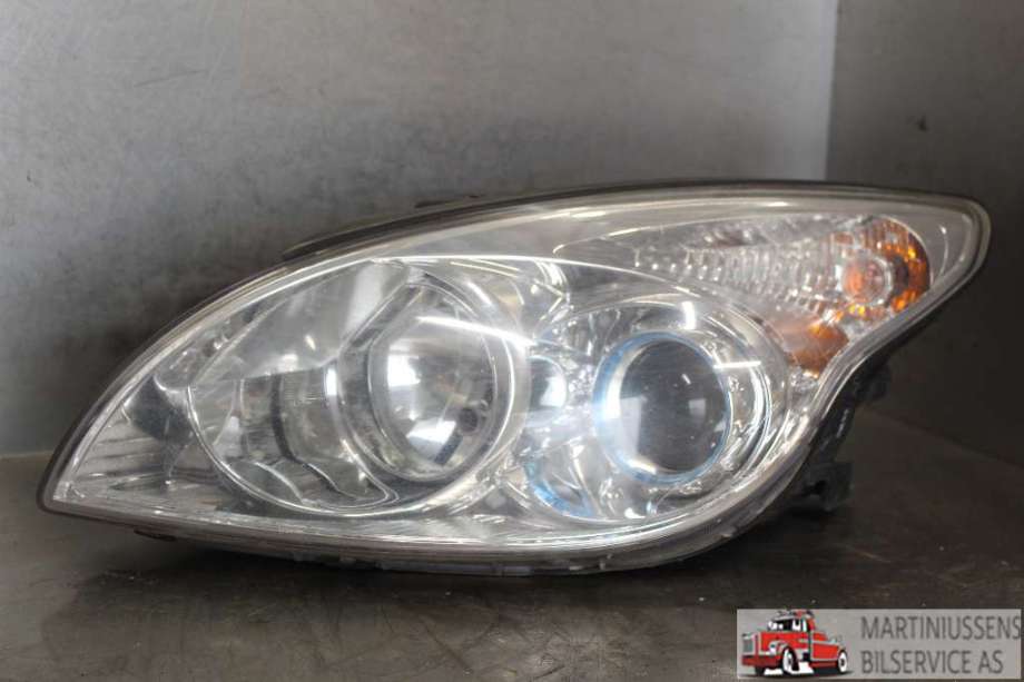 Frontlykt venstre halogen til Hyundai i30, 2007-2012 (Type I)  