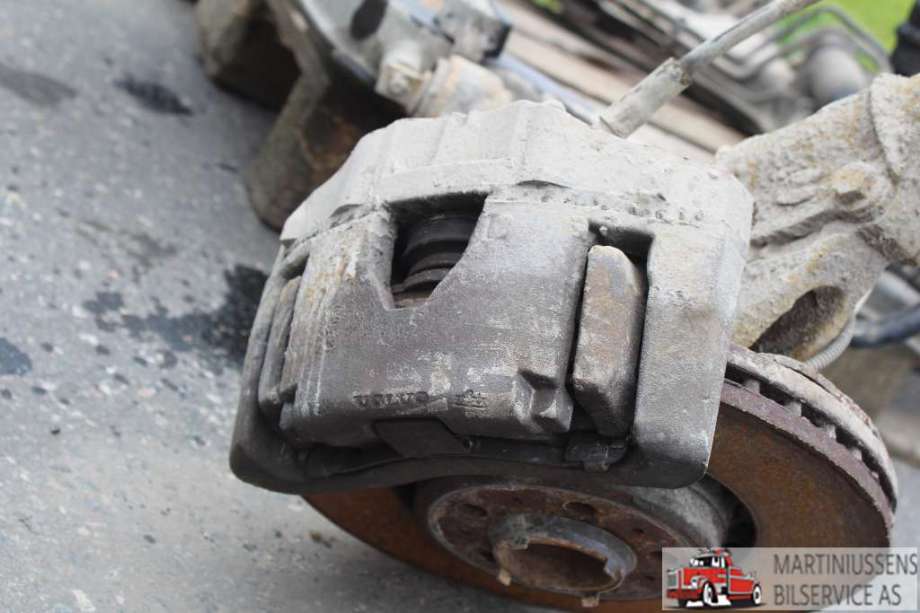 Bremsecaliper venstre foran til Volvo XC90 2007-2014 (Type I, Fase 2)  (VOLVO|)