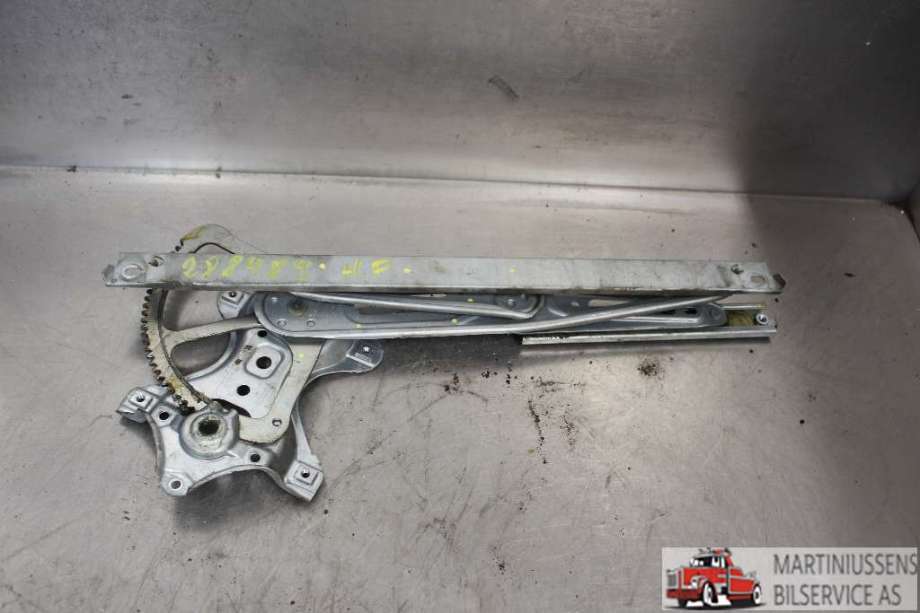 Ruteheis til Toyota Yaris, 2012-2014 (Type III, Fase 1)  (TOYOTA|)