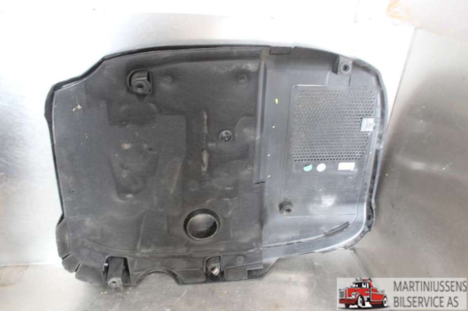 Motordeksel over motor til Mercedes C-Klasse 2011-2014 (Fase 2) (W204) (W204) (MERCEDES||A 651 010 1567)